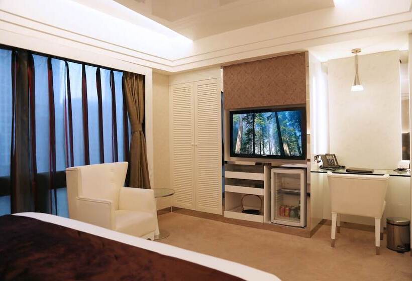 Quarto Superior, Nanjing Central