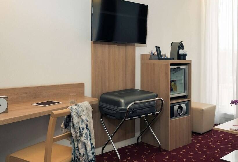 اتاق خانوادگی پرستیژ, Mercure Abbeville Centre – Porte De La Baie De Somme