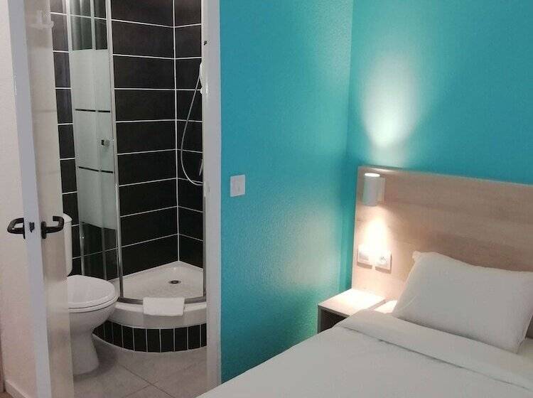 اتاق استاندارد, Kyriad Direct Dreux
