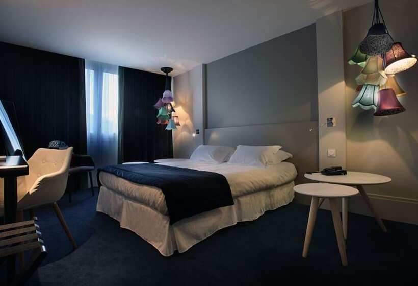 Люкс, Le Cinq Hyper  Centre