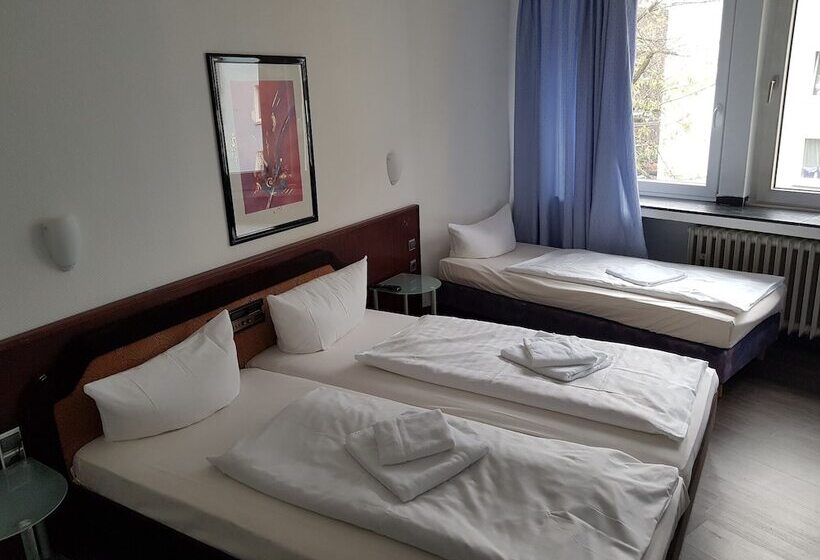 3-Bett-Standardzimmer, Berliner Hof