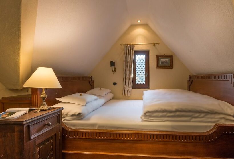 Номер Стандарт, Burghotel Auf Schönburg