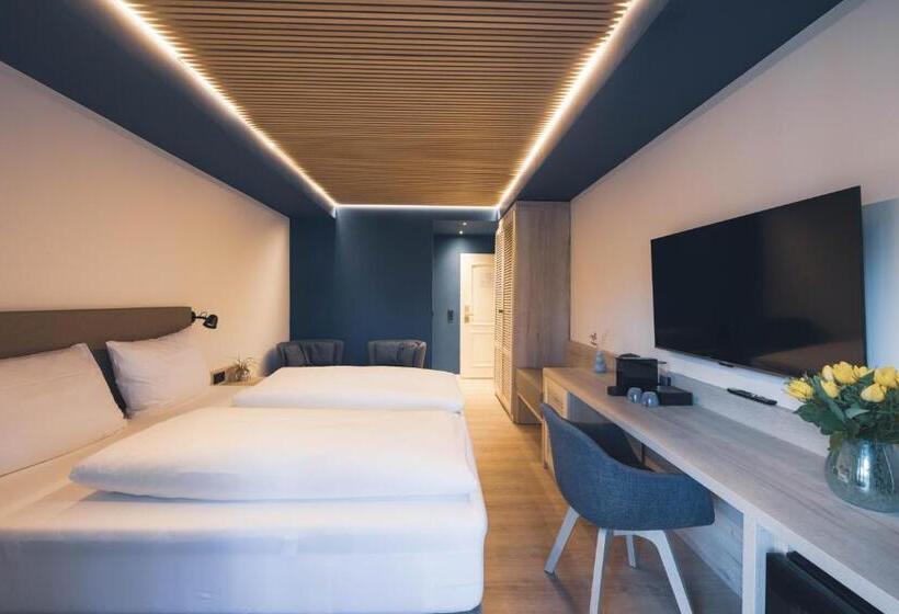 Habitación Superior, The Oceans