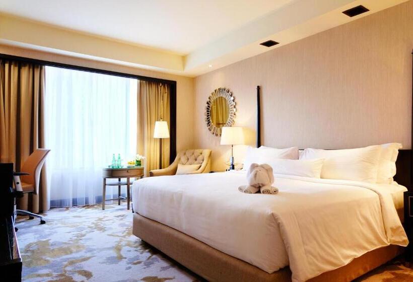 Номер Deluxe, Ayana Midplaza Jakarta