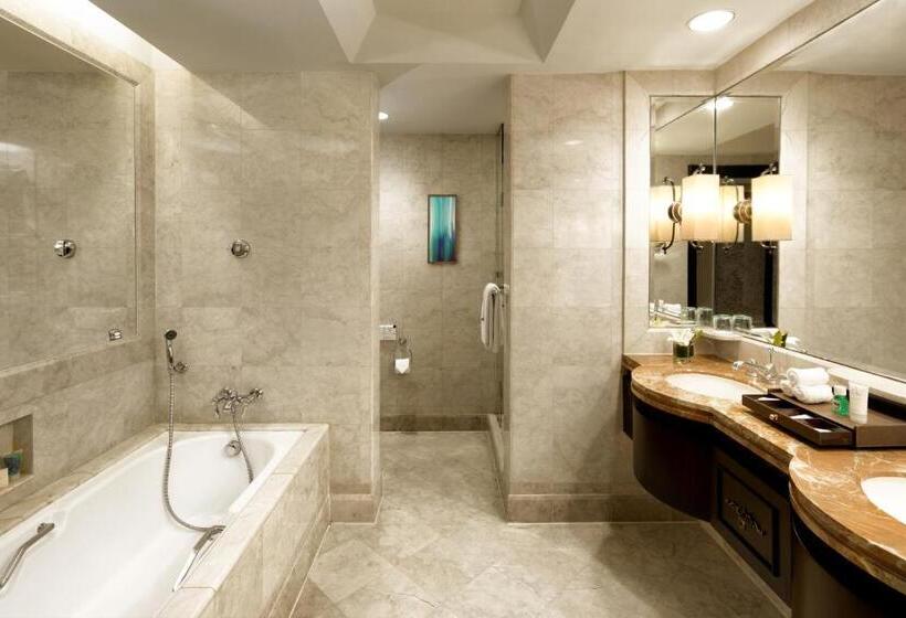 Студио Executive, Ayana Midplaza Jakarta