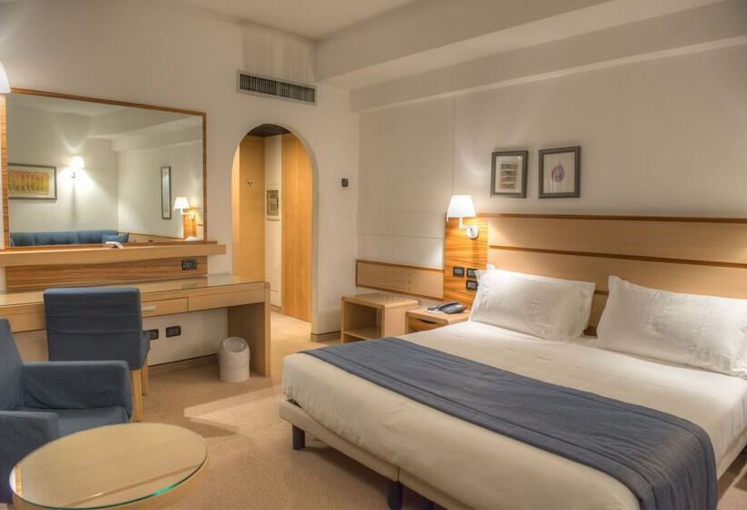 اتاق استاندارد چهار تخته, Cardano Hotel Malpensa