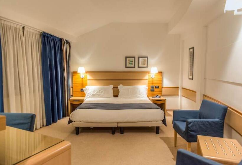 اتاق استاندارد چهار تخته, Cardano Hotel Malpensa