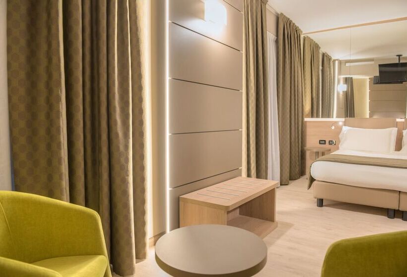 اتاق لوکس, Cardano Hotel Malpensa