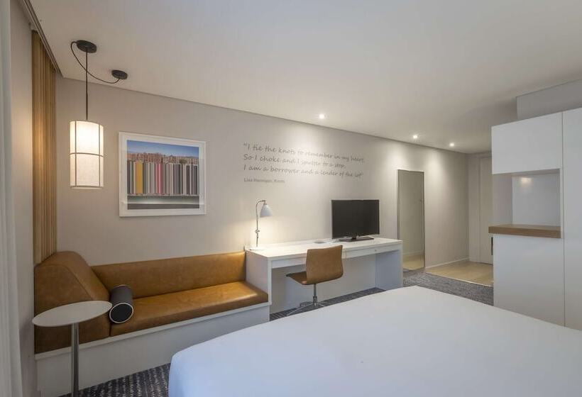 اتاق پرمیوم, The Morrison Dublin, Curio Collection By Hilton