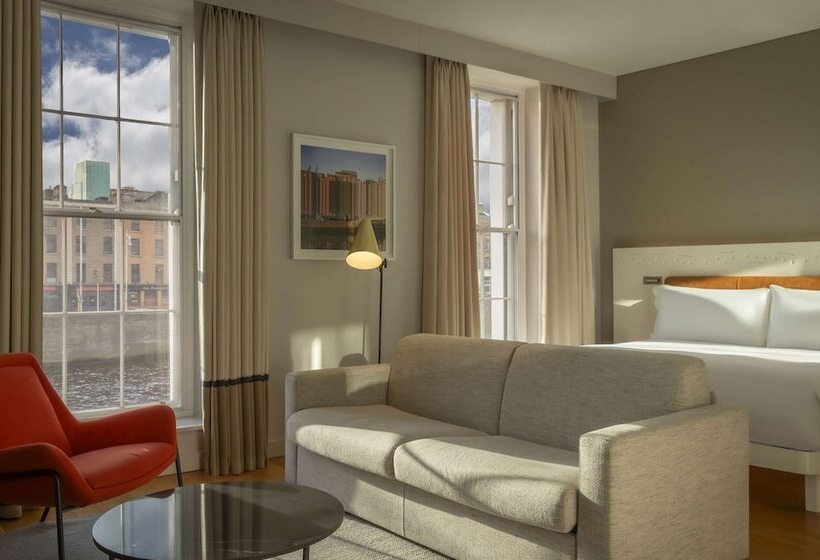 سوئیت جونیور با تخت بزرگ, The Morrison Dublin, Curio Collection By Hilton