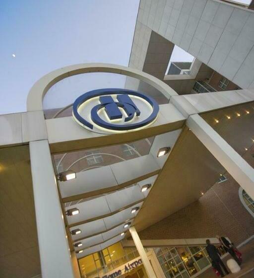 سوئیت جونیور با تخت بزرگ, Hilton Rome Airport