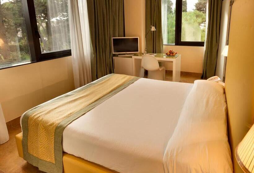 سوییت جونیور, Mercure Villa Romanazzi Carducci Bari
