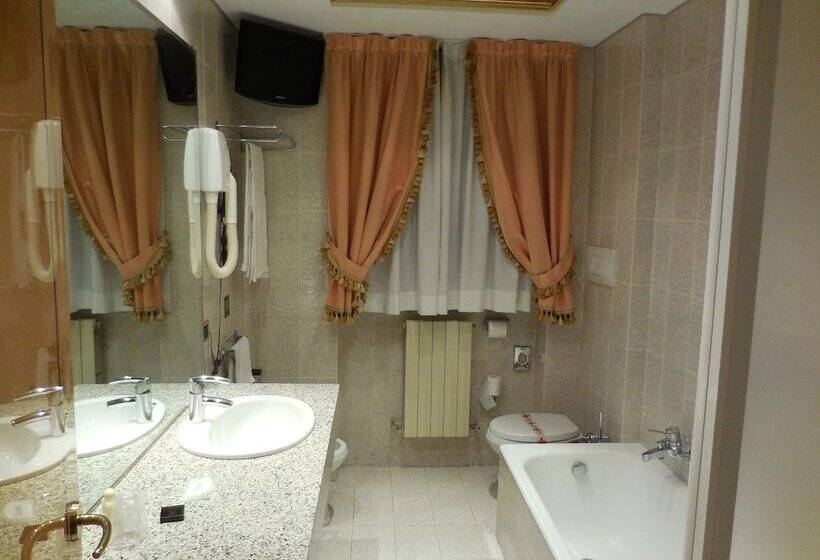 Номер Стандарт, Roma