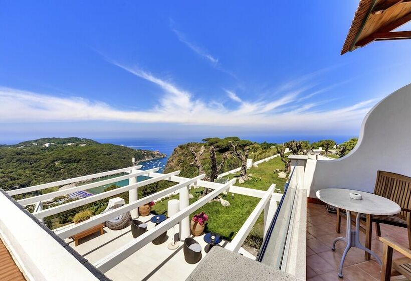 Номер Стандарт Боковой Вид на Море, San Montano Resort & Spa
