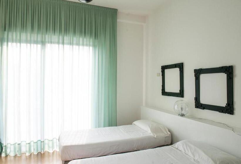 Четырехместный Номер Стандарт, Park Hotel Residence
