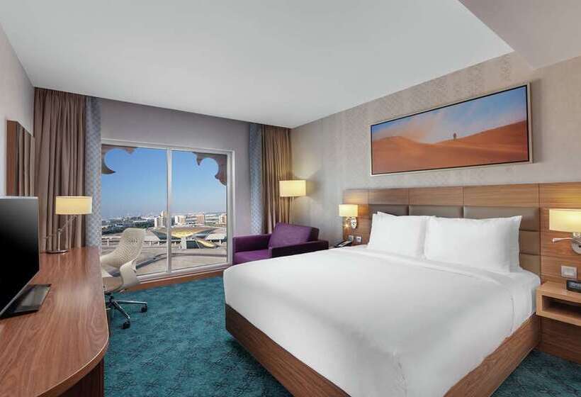 اتاق استاندارد با تخت بزرگ, Hilton Garden Inn Bucharest Airport