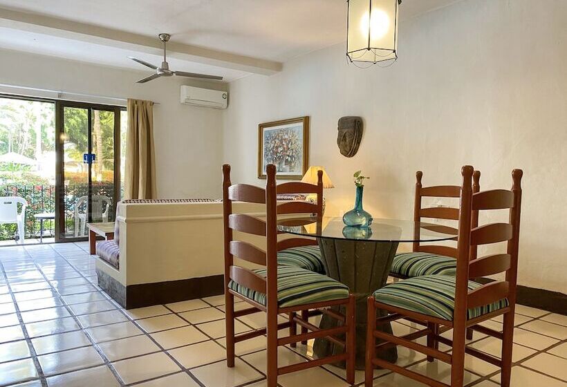 سوییت جونیور, Puerto De Luna Pet Friendly And Family Suites