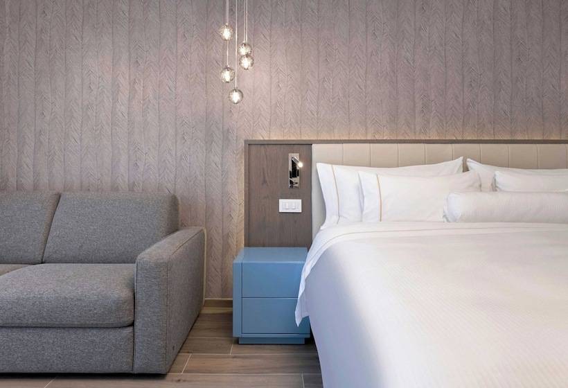 اتاق لوکس با چشم‌انداز باغ, The Westin Dragonara Resort, Malta