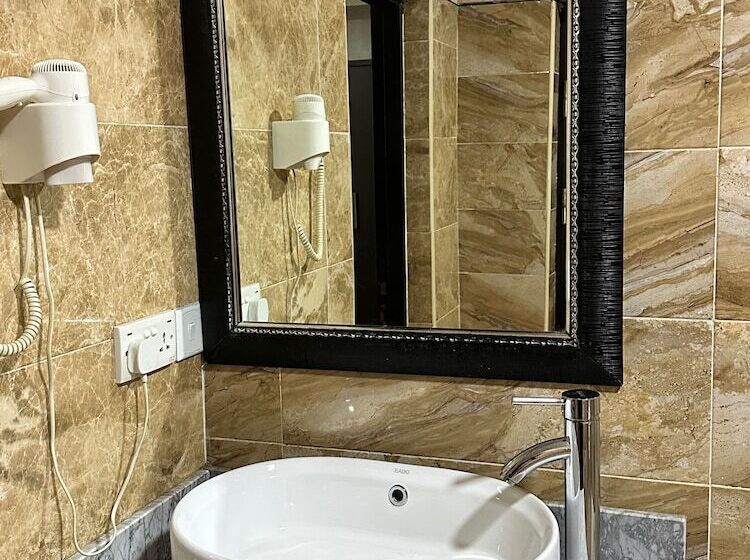 اتاق لوکس, Msquare Hotel Gra