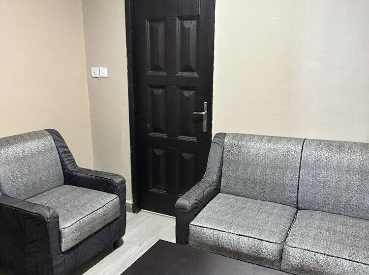 سوییت سوپریور, Msquare Hotel Gra