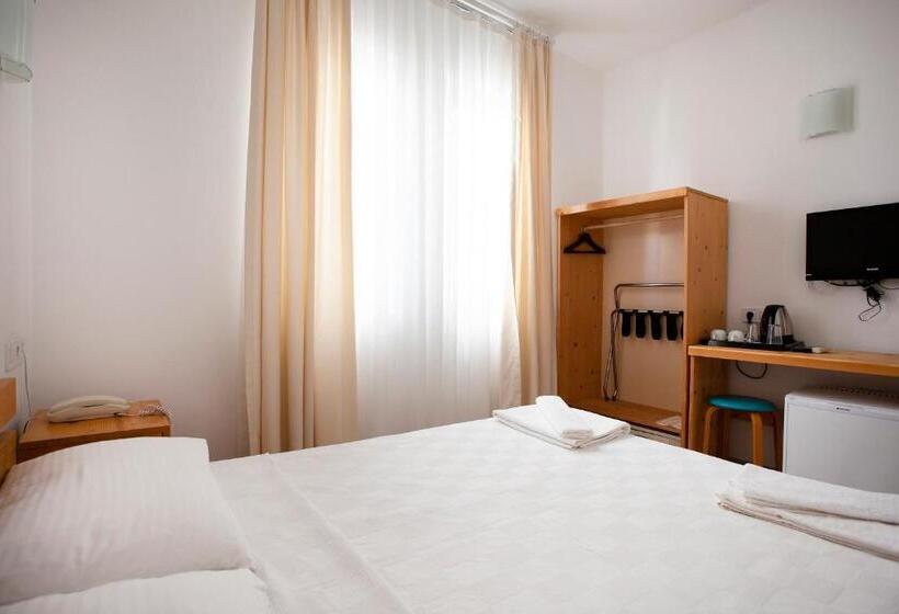 اتاق استاندارد, Zephyros City Otel