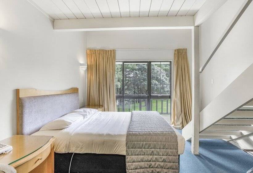 Семейный Номер, Capital Lodge Motor Inn