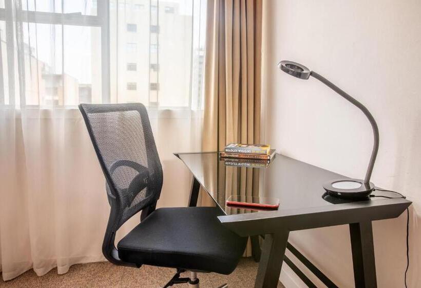 Номер Superior Кровать Кинг, Mercure Wellington Abel Tasman