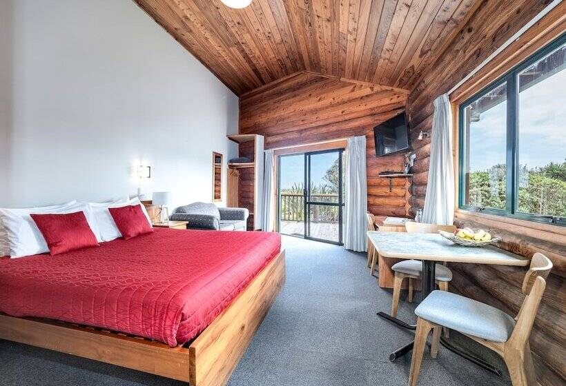 샬레, Shining Star Beachfront Accommodation