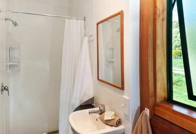 이코노미 트리플 룸, Shining Star Beachfront Accommodation