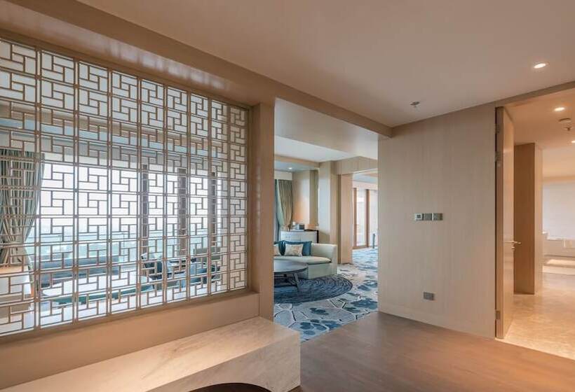 Люкс Вид на Горы, Renaissance Suzhou Taihu Lake