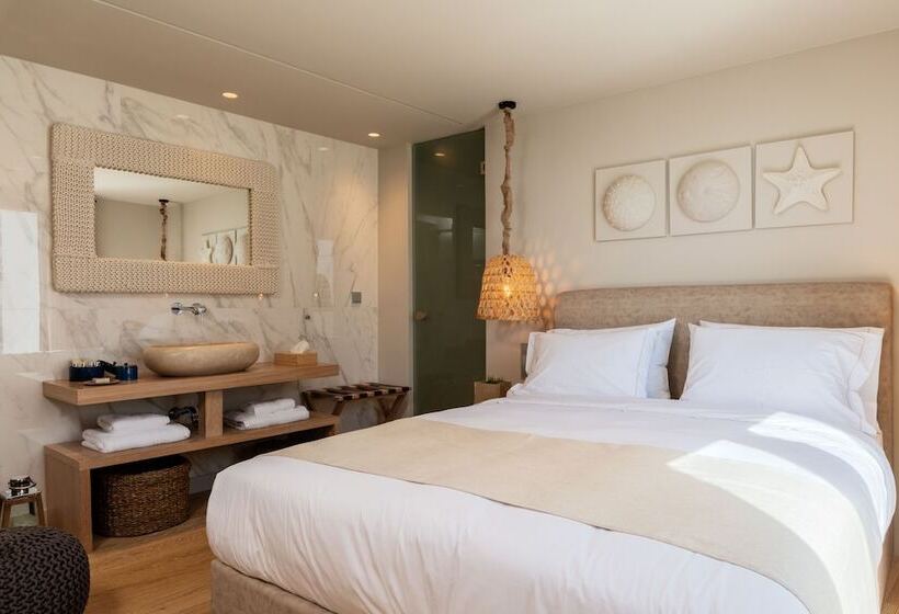 Люкс Superior Вид на Море, Oniro Suites