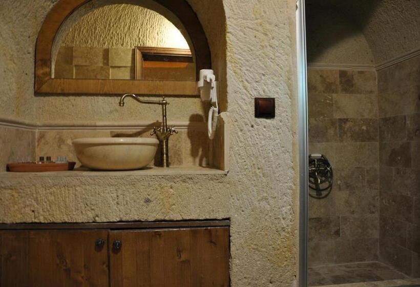 اتاق استاندارد با چشم‌انداز باغ, çavuşin Cave House Cappadocia