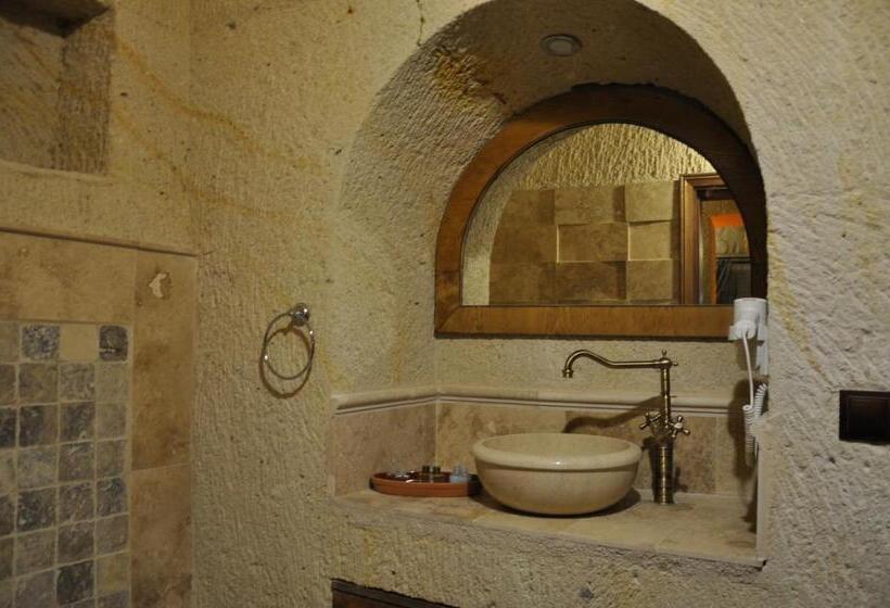 اتاق استاندارد با چشم‌انداز باغ, çavuşin Cave House Cappadocia