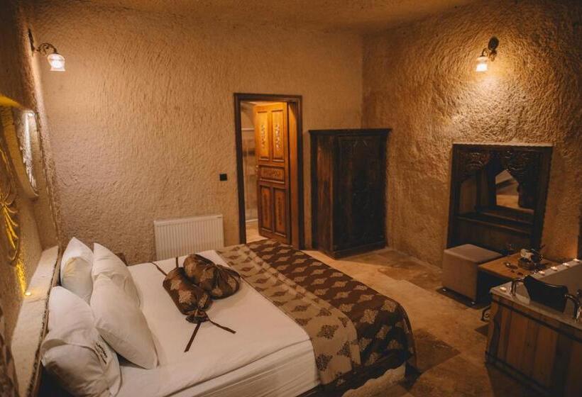 اتاق استاندارد با وان آب گرم, çavuşin Cave House Cappadocia