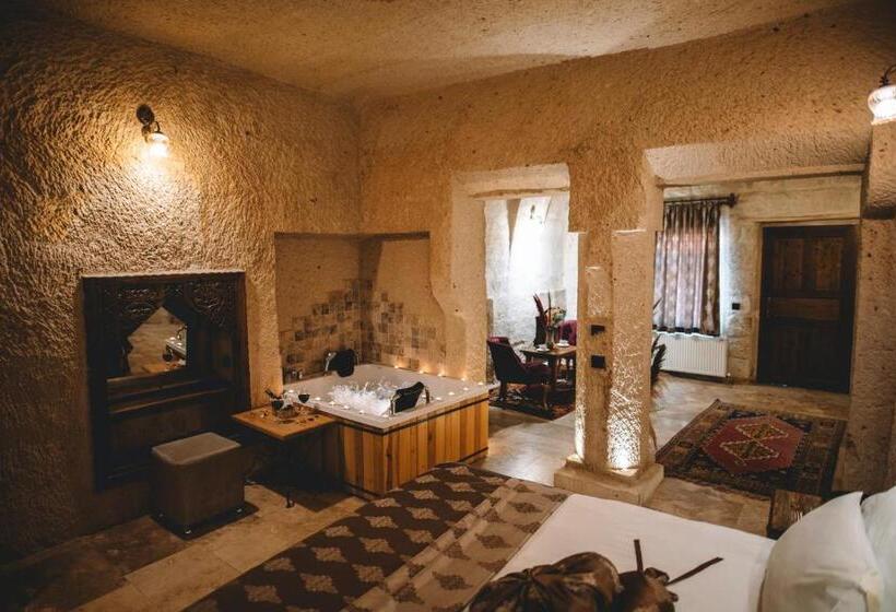 اتاق استاندارد با وان آب گرم, çavuşin Cave House Cappadocia