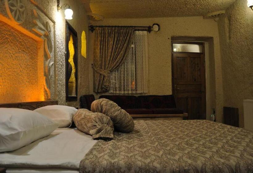 اتاق استاندارد سه نفره, çavuşin Cave House Cappadocia