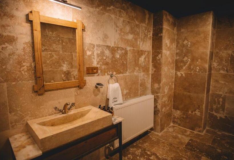 اتاق استاندارد با تخت بزرگ, çavuşin Cave House Cappadocia