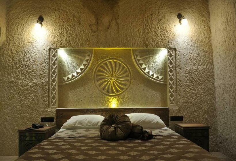 اتاق استاندارد با وان آب گرم, çavuşin Cave House Cappadocia