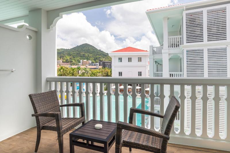 Номер Deluxe, Centara Ao Nang Beach Resort & Spa Krabi, Sha Plus