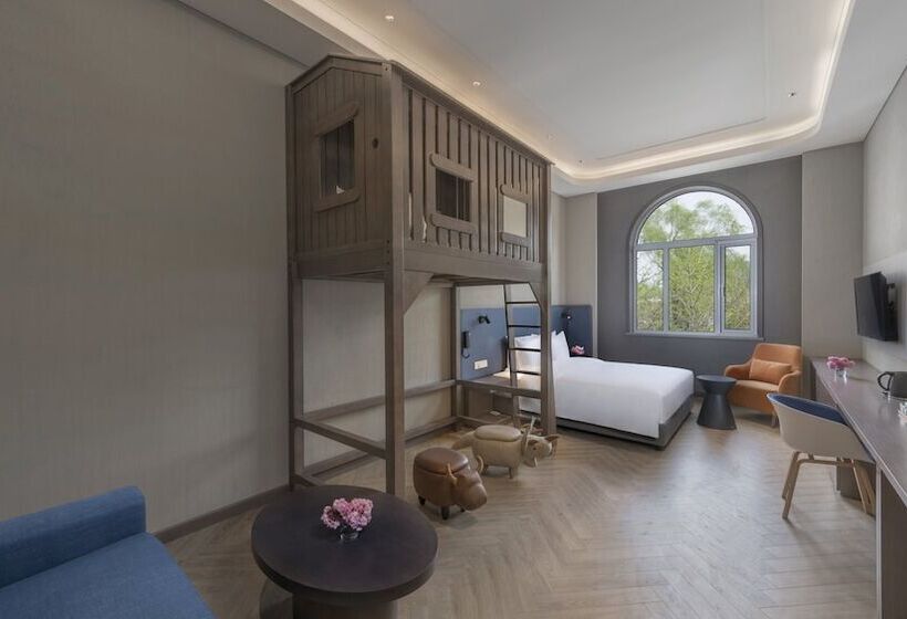 سوییت, Holiday Inn Express Beijing Badaling, An Ihg