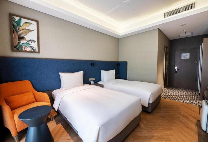 Superior Interior Room, Holiday Inn Express Beijing Badaling, An Ihg