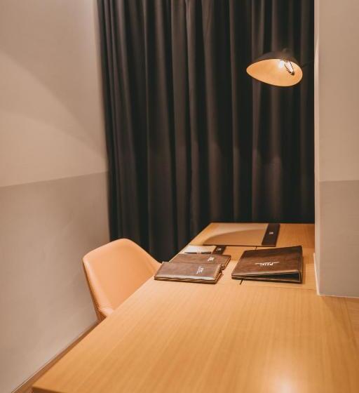 Номер Deluxe Кровать Кинг, Macalister Hotel Managed By The Ascott Limited