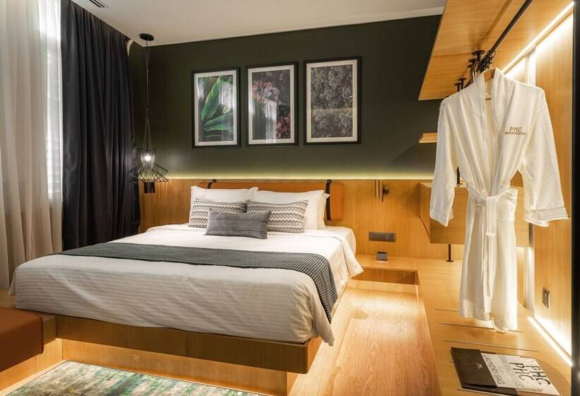 Номер Премиум, Macalister Hotel Managed By The Ascott Limited