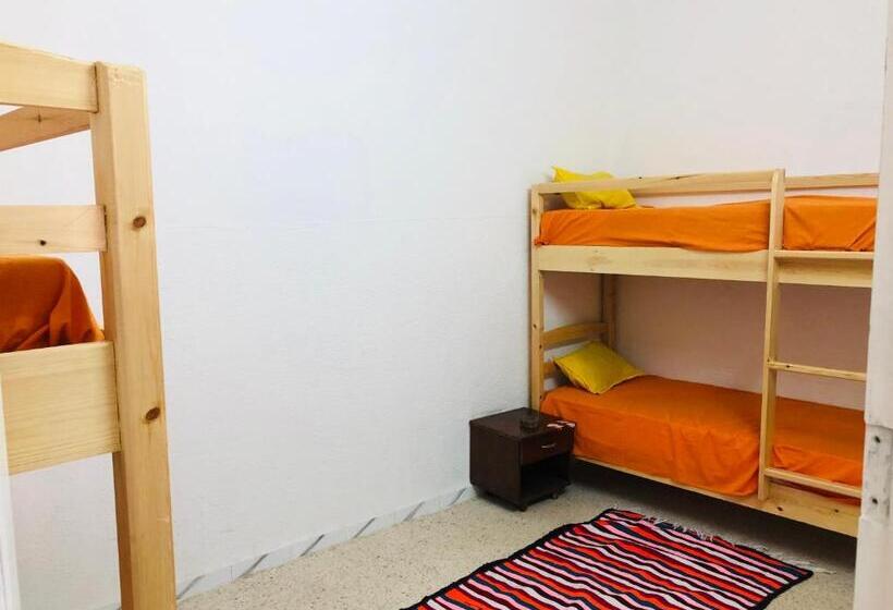 Кровать в Общей Комнате, Auberge Alferdaous