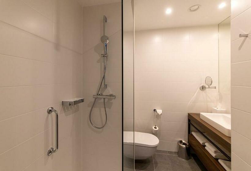 스탠다드 룸, Hilton Garden Inn Zagreb   Radnicka