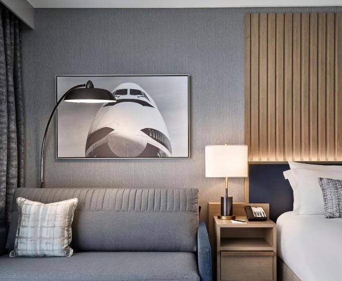 Номер Премиум, Loews Kansas City