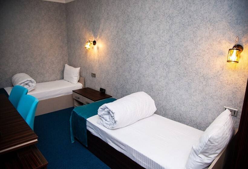 اتاق خانوادگی, Mildom Hotel Baku