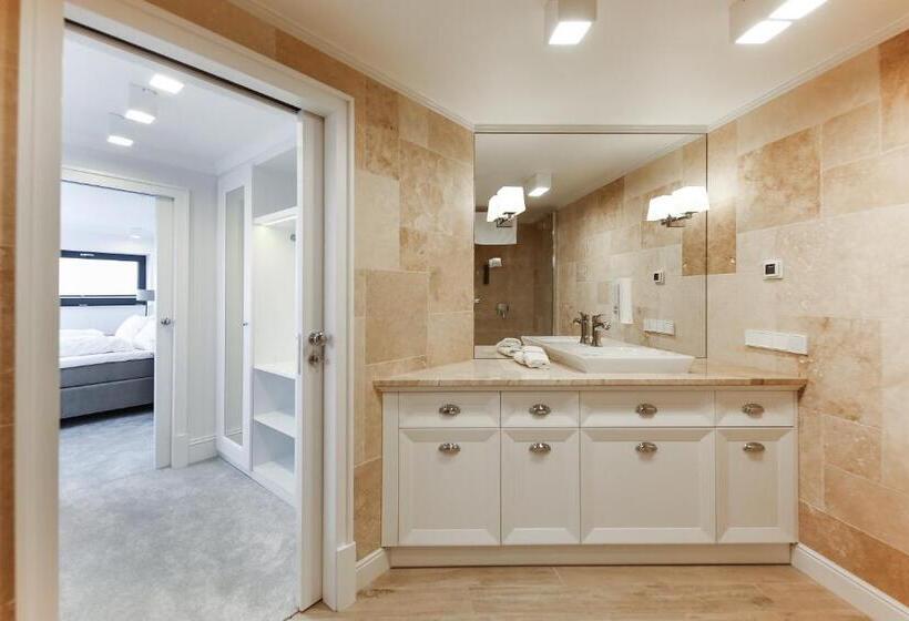 Quarto Real, Dune Resort Mielno   B