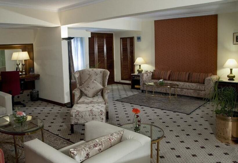 سوییت اجرایی, Avari Lahore