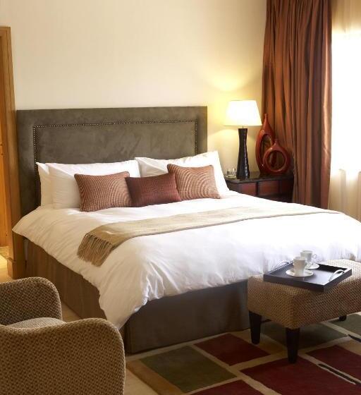 اتاق سوپریور با تخت بزرگ, The Federal Palace Hotel & Casino